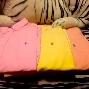 Three longsleeve button-down meant polo shirt